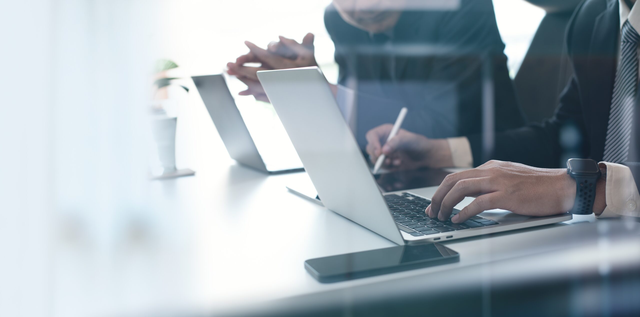 Why outsourcing IT is often smarter than hiring an IT manager in a mid-sized business 